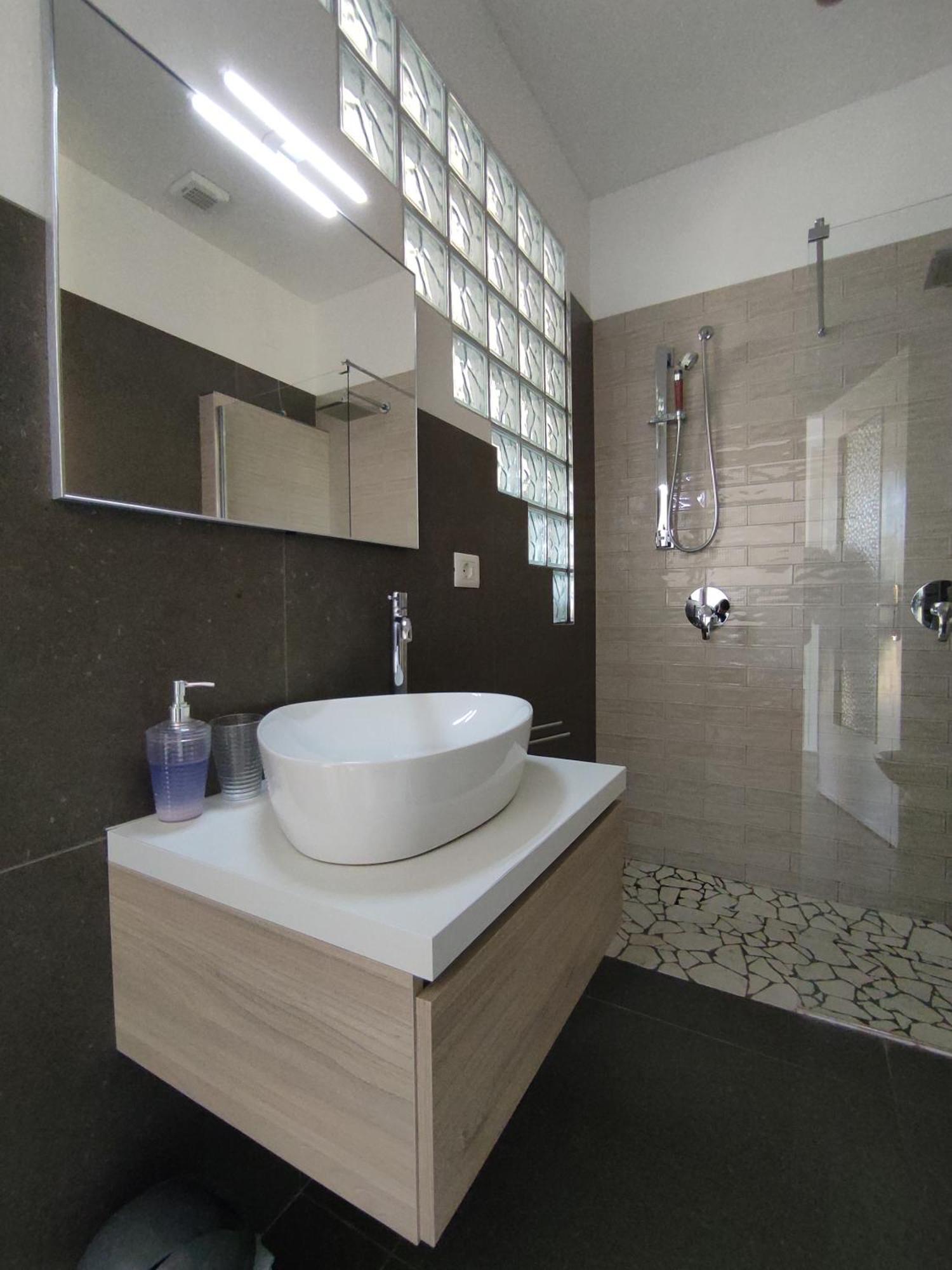 Casa Bonatti Hotell Peschiera del Garda Rom bilde
